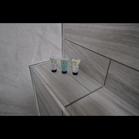 Prime Central Studio Derby Luaran gambar